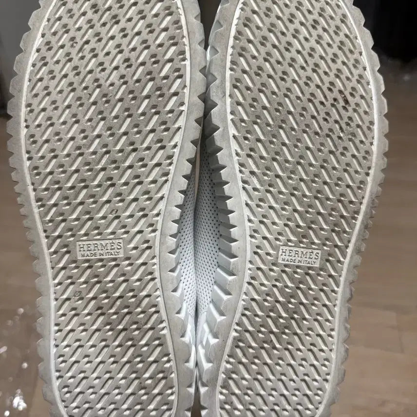 [BUNJANG] Hermes Cross Sneakers White / [41.5] 에르메스 크로스 스니커즈 화이트