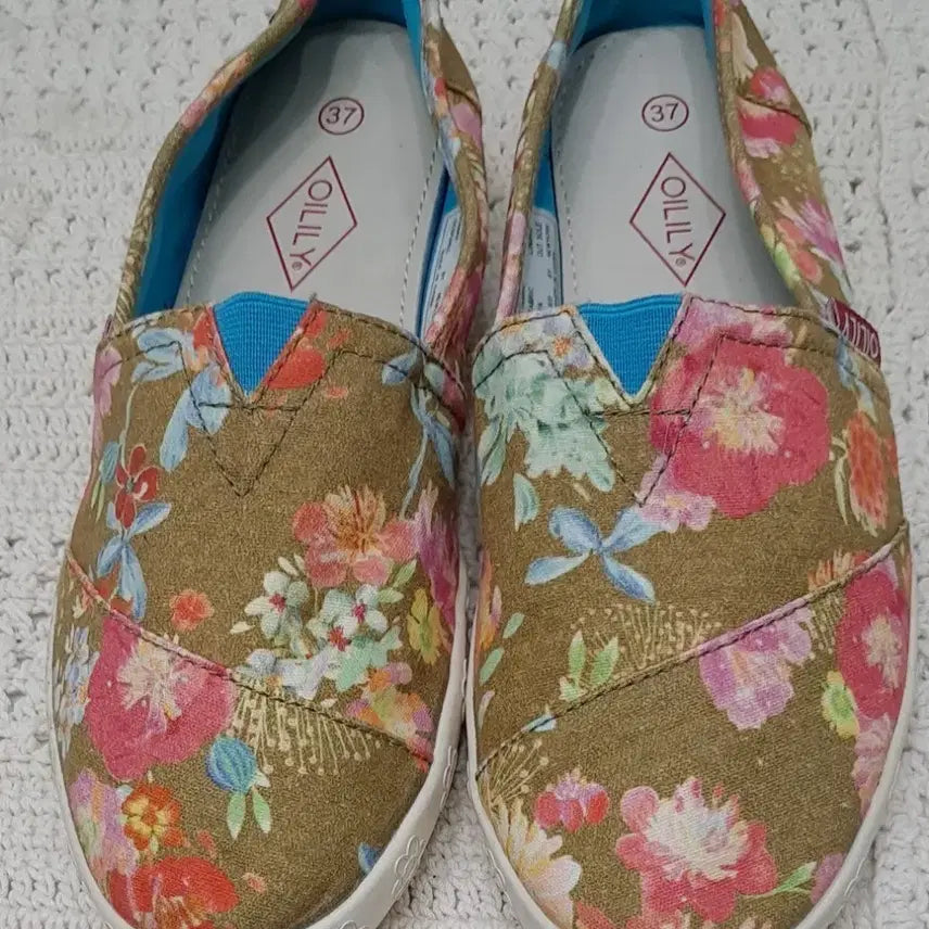 [BUNJANG] OILILY Floral Pattern Slip-on Sneakers / OILILY 예쁜운동화  235