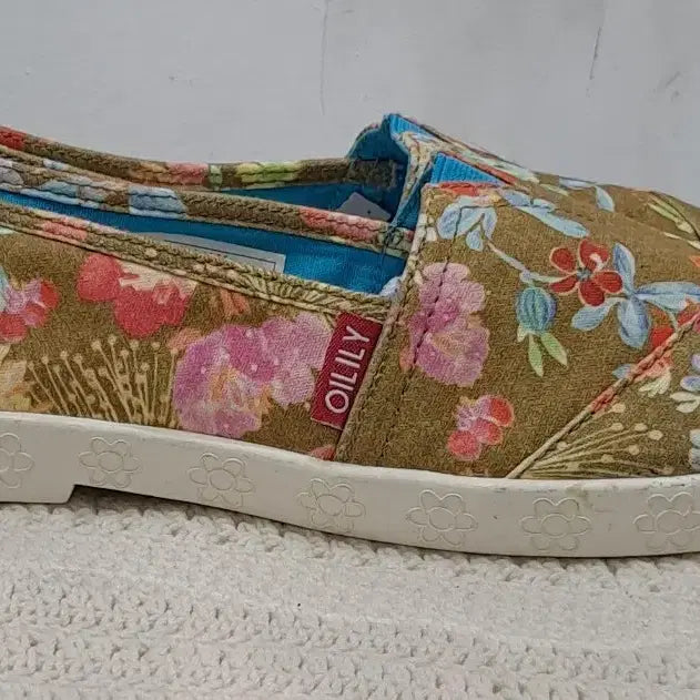 [BUNJANG] OILILY Floral Pattern Slip-on Sneakers / OILILY 예쁜운동화  235