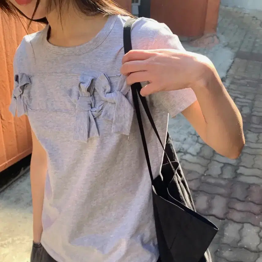[BUNJANG] Ronron Rough Bow Ribbon T-shirt / 론론 ROUGH BOW RIBBON 리본 티셔츠 그레이