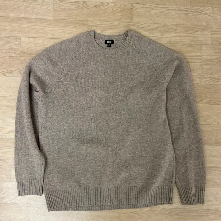 [BUNJANG] Uniqlo Lambswool Crew Neck Sweater / 유니클로 램스울크루넥스웨터
