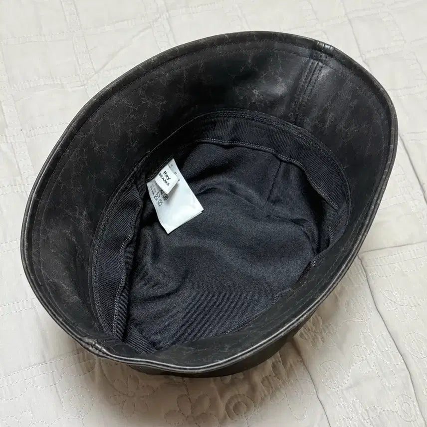 [BUNJANG] BEAMS Leather Bucket Hat / 빔즈 레더 버킷햇