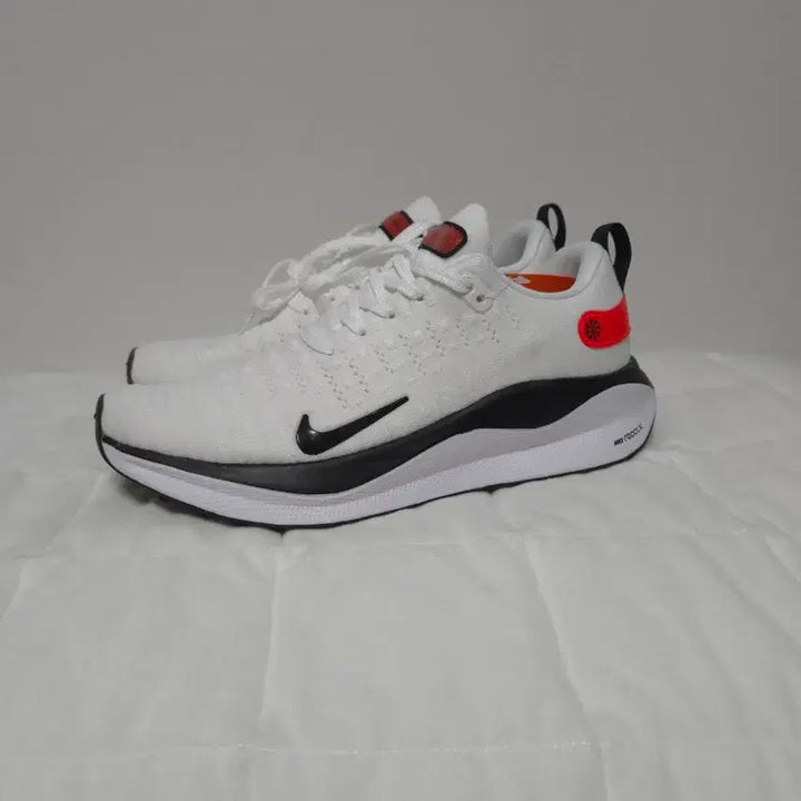 [BUNJANG] Nike ReactX Infinity Run 4 Running Shoes (260mm) / 나이키 리액트X 인피니티 런 4/새상품/(260)