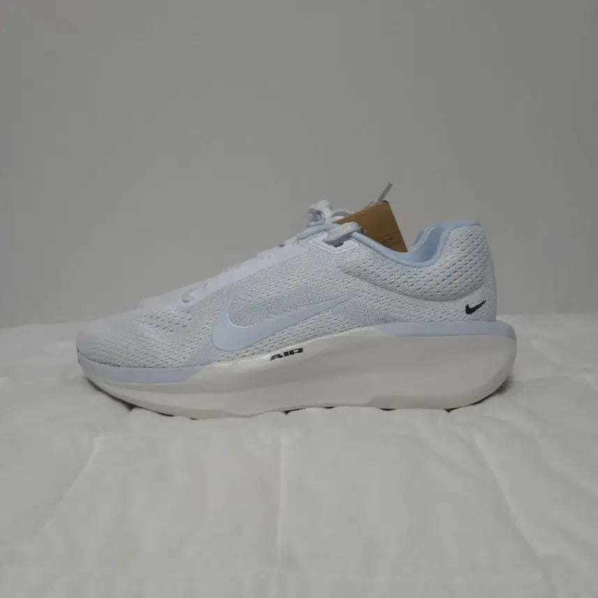 [BUNJANG] Nike Air Winflo 11 Running Shoes (260mm) / 나이키 에어 윈플로 11/새상품/(260)