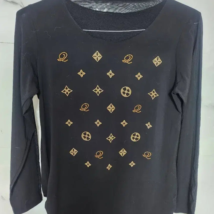 [BUNJANG] Black Cubic Pattern Spandex Turtleneck T-Shirt / 새상품 블랙 큐빅 패턴 스판 터틀넥 티셔츠