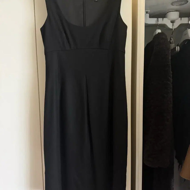 [BUNJANG] Theory Black Midi Dress (XS) / Theory 블랙 원피스 0사이즈(xs)