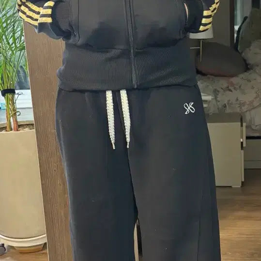 [BUNJANG] Adidas Firebird Sequin Track Jacket (Size 90) / 아디다스   파이어버드 스팽글   져지집업-90사이즈