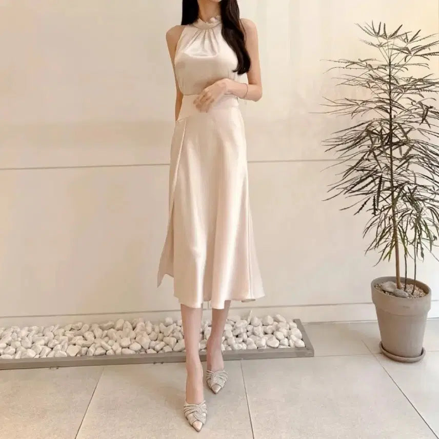 [BUNJANG] Baby Halter Neck Silk Blouse / 새상품)베이비 홀터넥 실크블라우스 핑크베이지