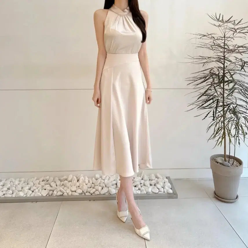 [BUNJANG] Baby Halter Neck Silk Blouse / 새상품)베이비 홀터넥 실크블라우스 핑크베이지