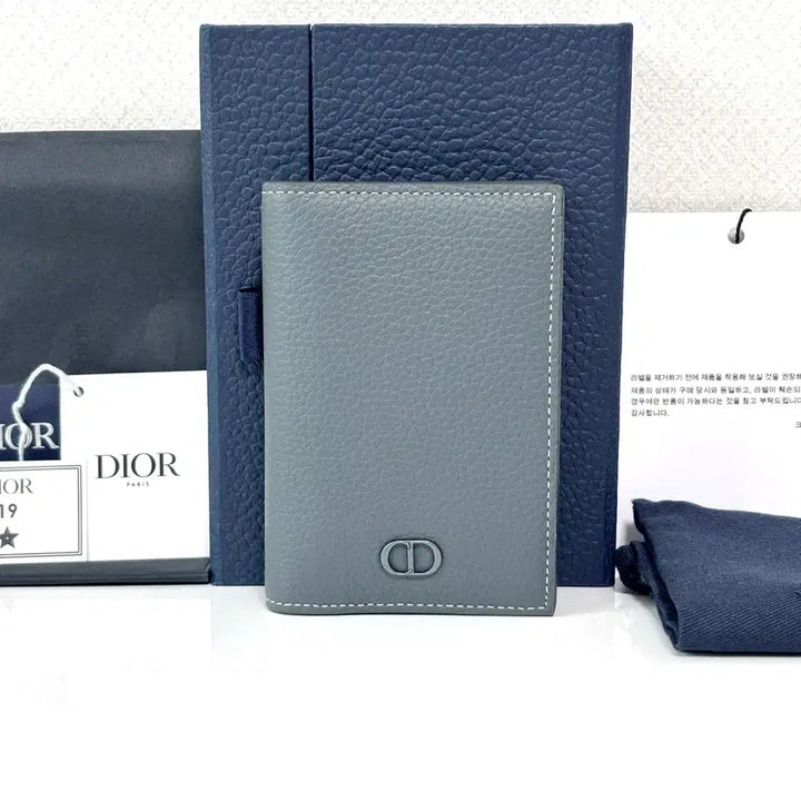 [BUNJANG] Dior CD Icon Vertical Card Holder Deep Gray P Grade / [P급/백화점] 디올 CD 아이콘 버티컬 카드지갑