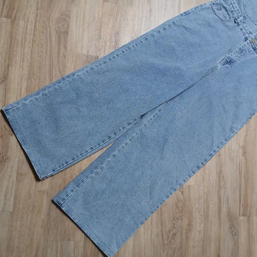 [SOLD OUT] Marie 마리마켓 연청 점프수트 데님 청 바지