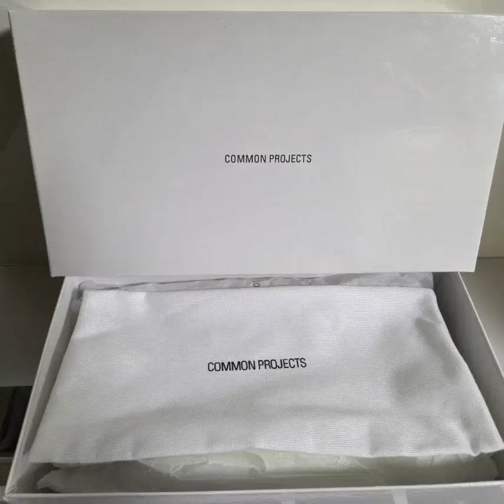 [BUNJANG] Common Projects Sneakers Neon / 커먼프로젝트 스니커즈 네온