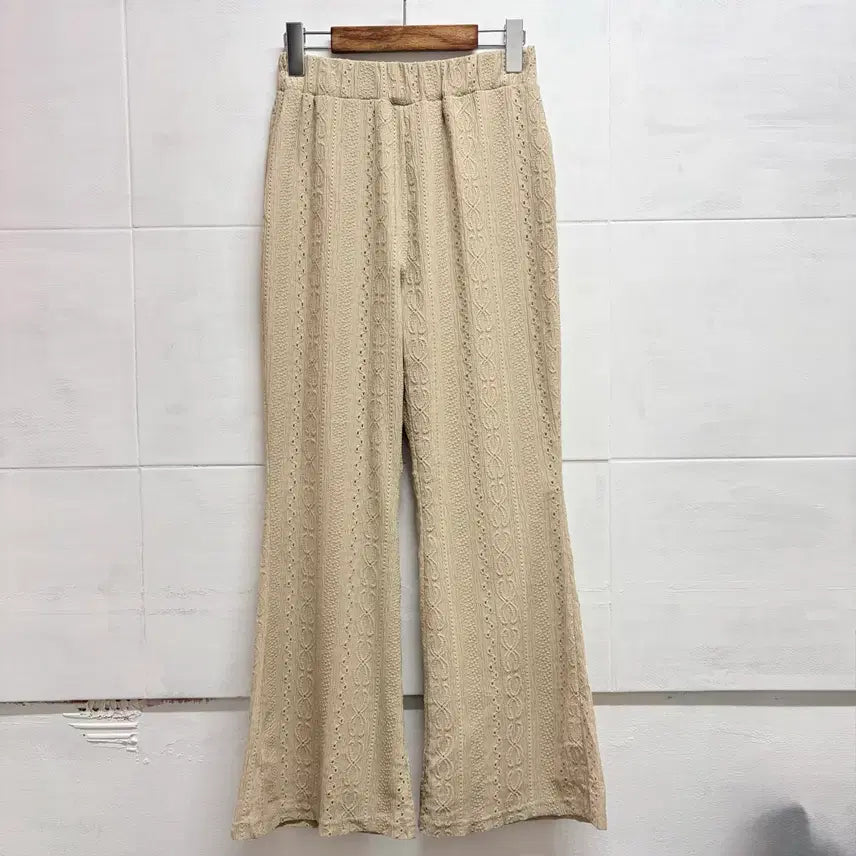 [BUNJANG] Beige Perforated Layered Bending Bootcut Pants L / 베이지 펀칭 레이어드 밴딩 부츠컷 팬츠 L JPN