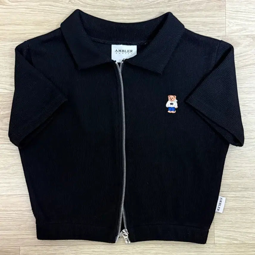 [BUNJANG] Embler One Bear Cropped Cardigan Short Sleeve Knit Top Black / [엠블러] one bear 크롭 카라 집업 반팔 니트 블랙