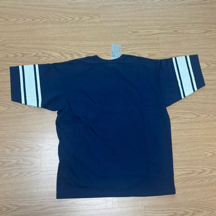 [BUNJANG] CIOTA Football Short Sleeve T-shirt / [새상품/L] 시오타 CIOTA 풋볼 반팔 티셔츠