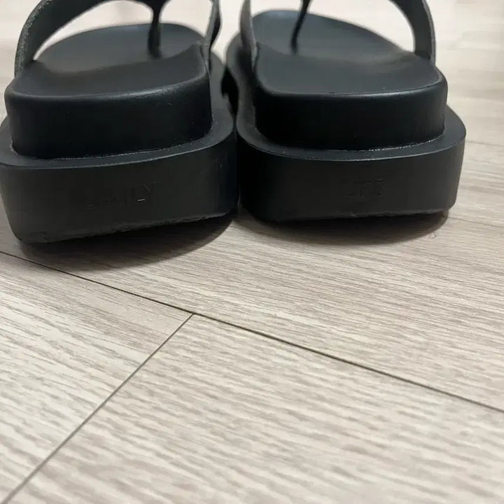 [BUNJANG] Yase Flip Flop 260 Leather Sandals / 야세 플립플랍 260 야세 쪼리 야세 슬리퍼 야세 레더 쪼리 레더 슬리퍼