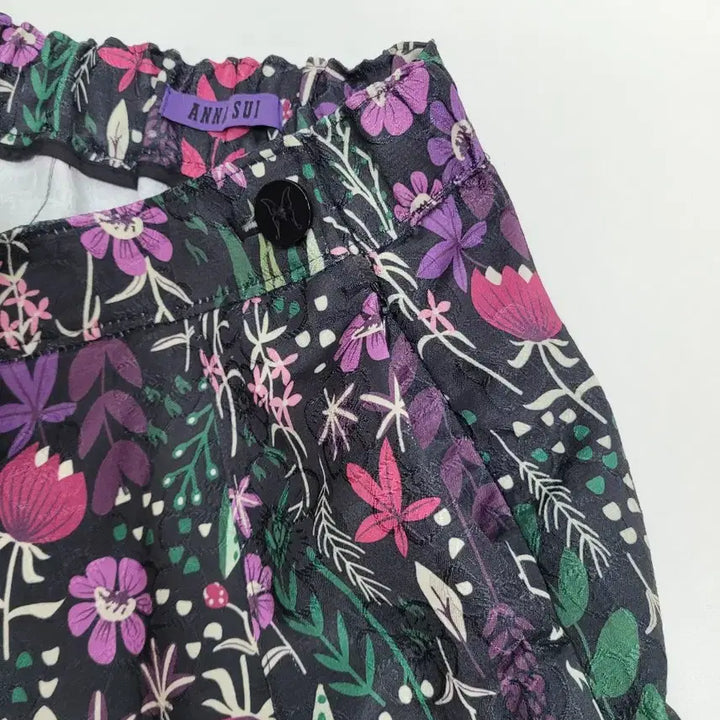 [SOLD OUT] ANNA SUI 안나수이 24SS 플라워 뒷밴딩 스커트 / 여 77