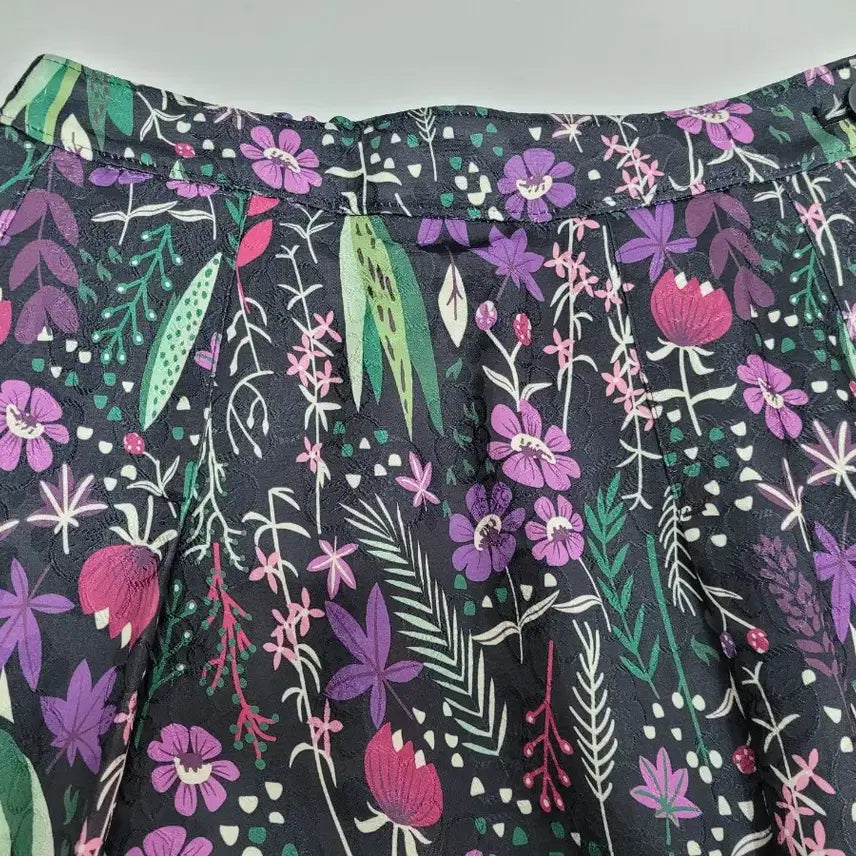 [SOLD OUT] ANNA SUI 안나수이 24SS 플라워 뒷밴딩 스커트 / 여 77