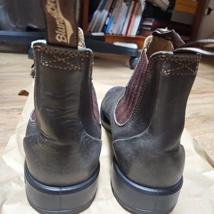 [SOLD OUT] 블런드스톤 600 첼시 부츠 AU7(260) 팝니다.