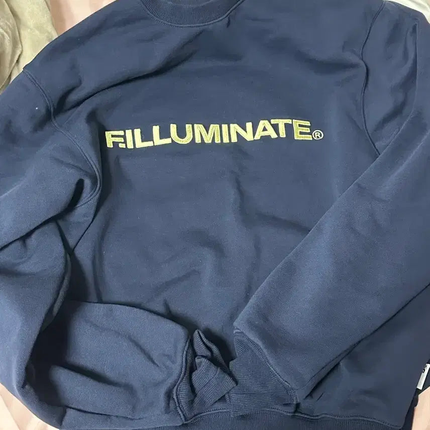 [BUNJANG] Filluminate Navy M Size Sweatshirt / 필루미네이트 맨투맨