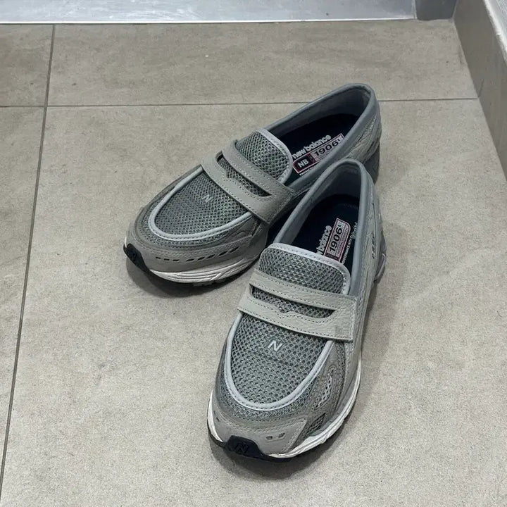 [SOLD OUT] 뉴발란스 1906L 그레이 275