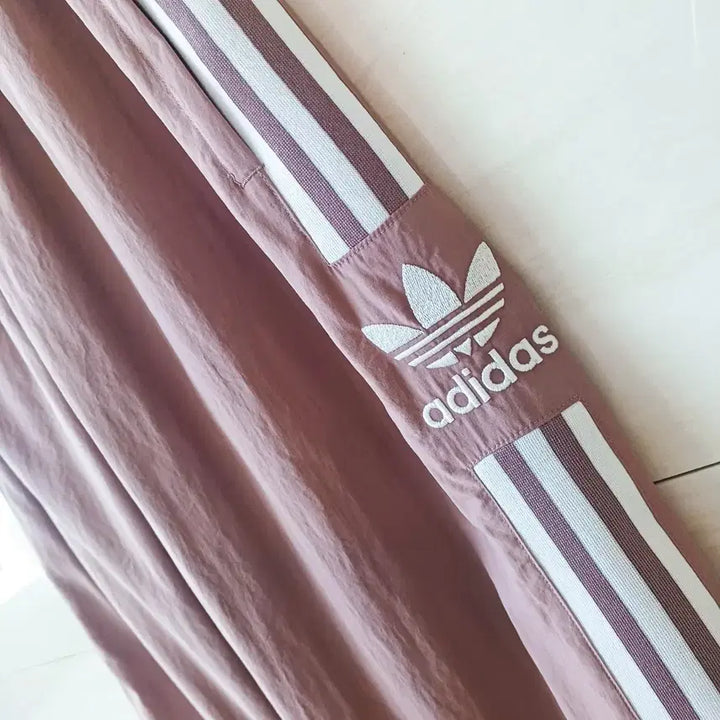 [SOLD OUT] 남성 아디다스 adidas 정품 품절 락업트랙팬츠 트레이닝 하의 운동바지