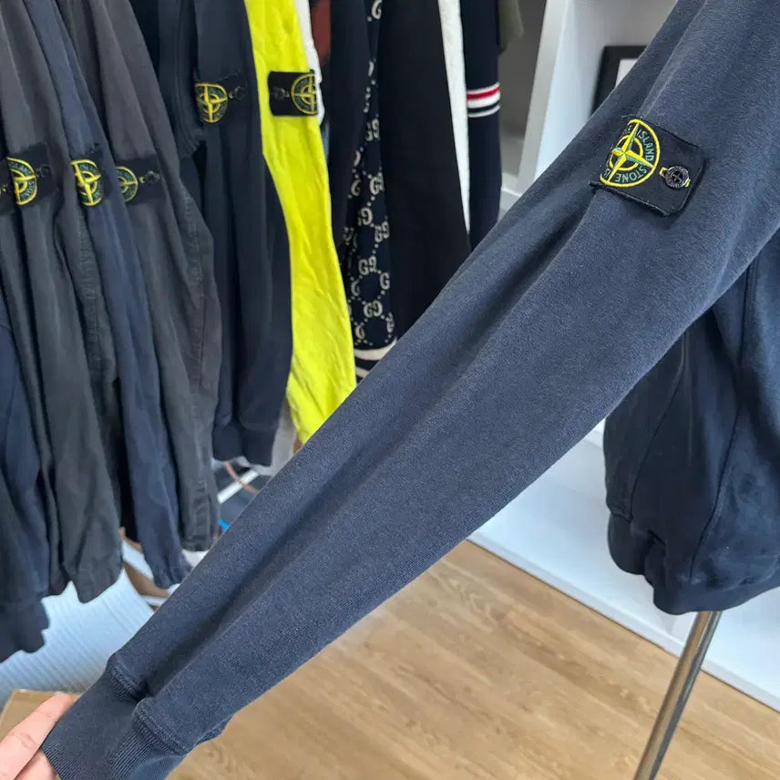 [BUNJANG] Stone Island Black Sweatshirt Hoodie M / [새상품급,M] 스톤아일랜드 블랙 맨투맨 후드 긴팔 스웻