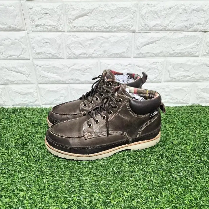 [BUNJANG] Vans Amanent Neck Sneakers Walkers (265mm/EU 41) / 반스 265(eu 41) 아마먼트 목 스니커즈 워커