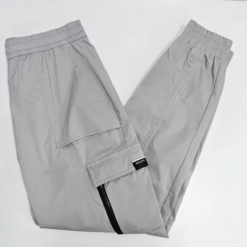 [BUNJANG] Descente Training Cargo Jogger Pants (2023) / 데상트 트레이닝 카고 조거 팬츠(23년)
