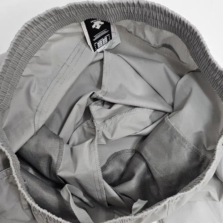 [BUNJANG] Descente Training Cargo Jogger Pants (2023) / 데상트 트레이닝 카고 조거 팬츠(23년)