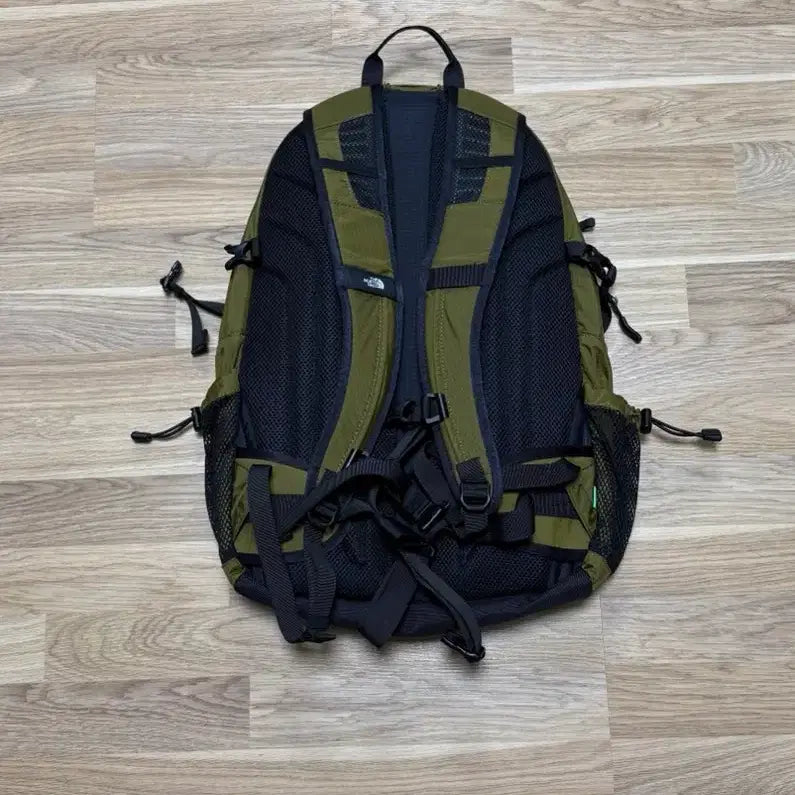 [BUNJANG] The North Face Borealis 2 Backpack Dark Olive / [새상품] 노스페이스 보레알레스2 백팩 다크 올리브