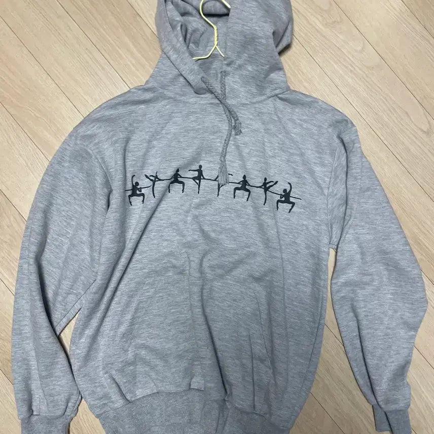 [BUNJANG] Gray Ballerina Print Hoodie / 회색 발레리나 프린팅 후드티 새것