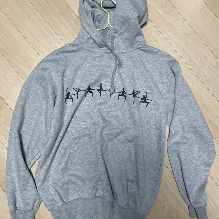 [BUNJANG] Gray Ballerina Print Hoodie / 회색 발레리나 프린팅 후드티 새것