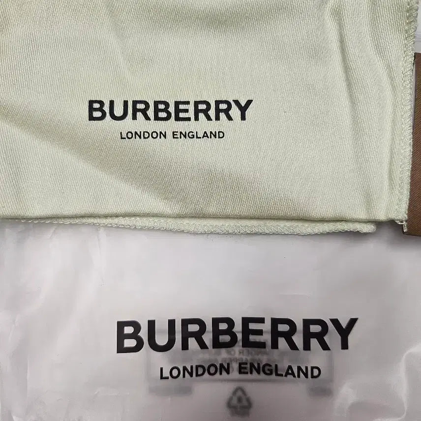 [BUNJANG] Burberry Monogram Card Holder Brown / 정품 버버리 모노그램 카드홀더 브라운 새상품(택배비 무료)