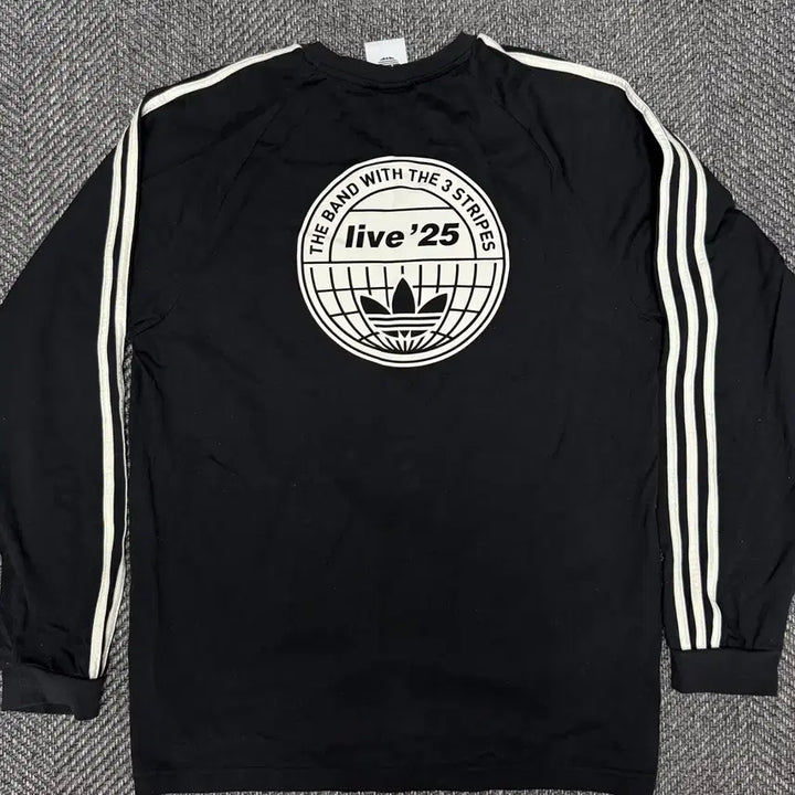 [BUNJANG] Adidas Oasis 25 World Tour Long Sleeve / 아디다스 오아시스 25월드투어 롱슬리브