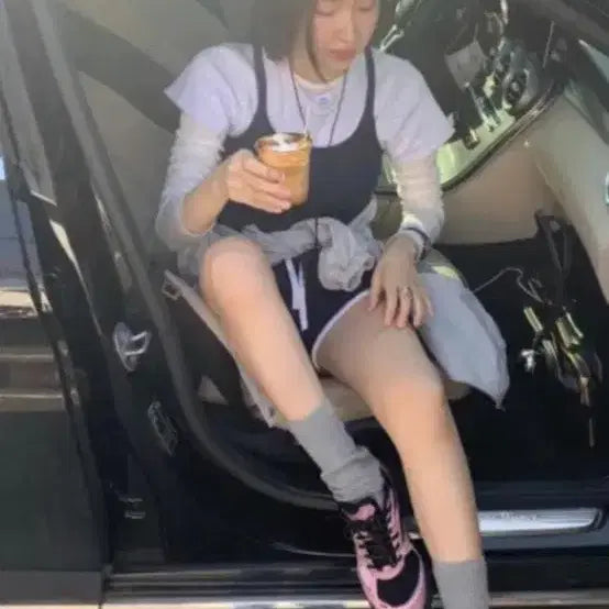[BUNJANG] Fila Han So Hee Sneakers 245 / 휠라 한소희 운동화 245(10분착용)
