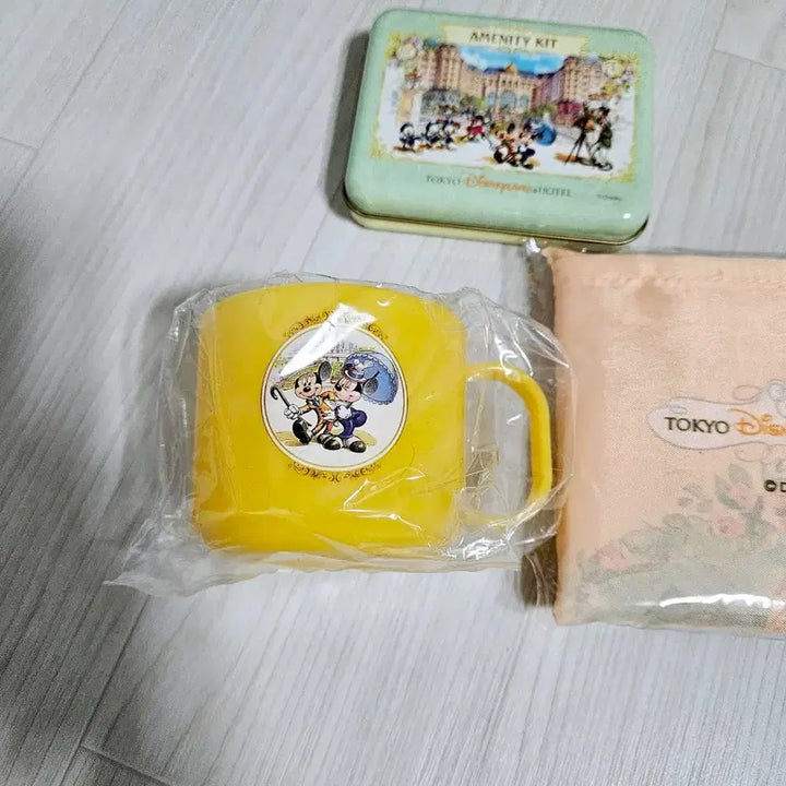 [BUNJANG] Disney Resort Vacation Package Eco Bag, Cup &amp; Case Set / Disney 디즈니 리조트 베케이션 패키지 에코백 &amp; 컵 &amp; 케이스