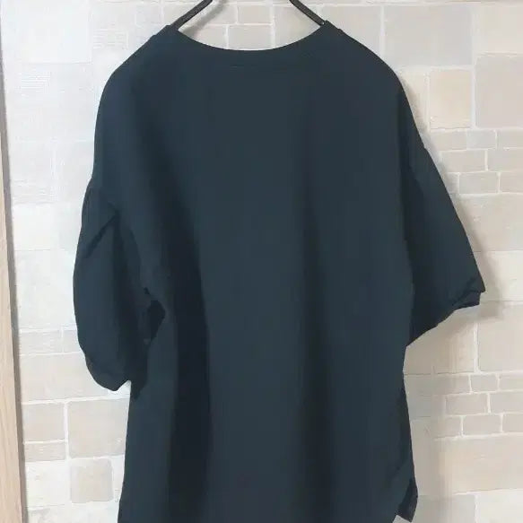 [SOLD OUT] 여성 블랙꽃자수티(새옷)