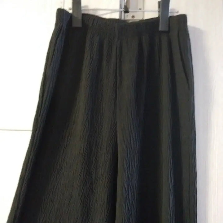 [BUNJANG] Black Pleated Wide Pants / 블랙 플리츠 와이드 팬츠