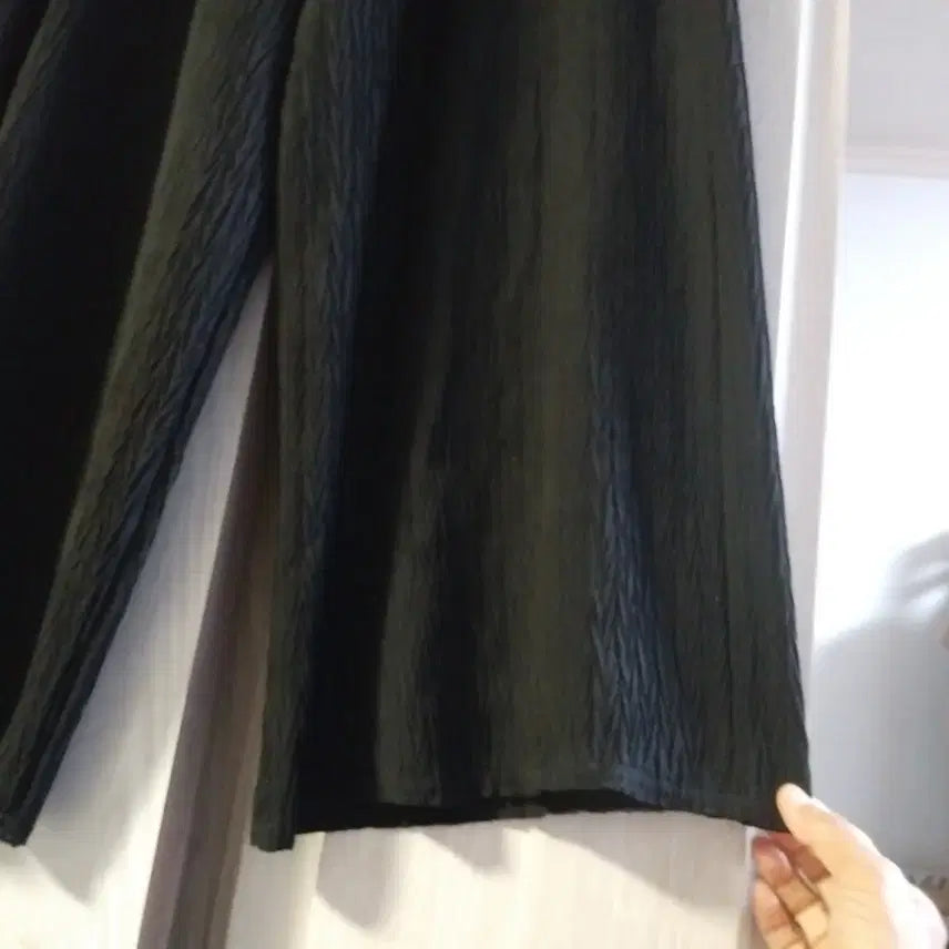 [BUNJANG] Black Pleated Wide Pants / 블랙 플리츠 와이드 팬츠