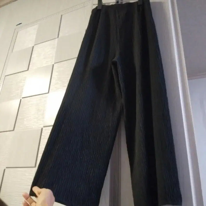[BUNJANG] Black Pleated Wide Pants / 블랙 플리츠 와이드 팬츠