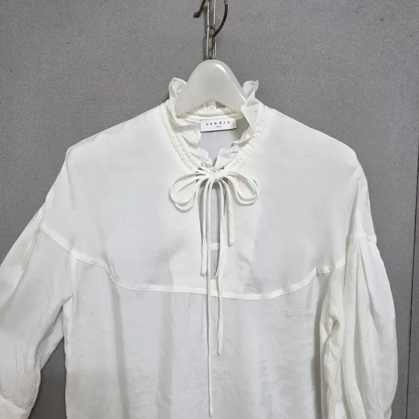 [BUNJANG] Sandro White Blouse / 산드로 흰색 블라우스 1   n4406
