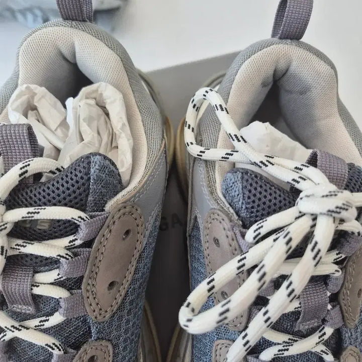 [BUNJANG] Balenciaga Triple S Gray Sneakers / [42]발렌시아가 트리플S 그레이
