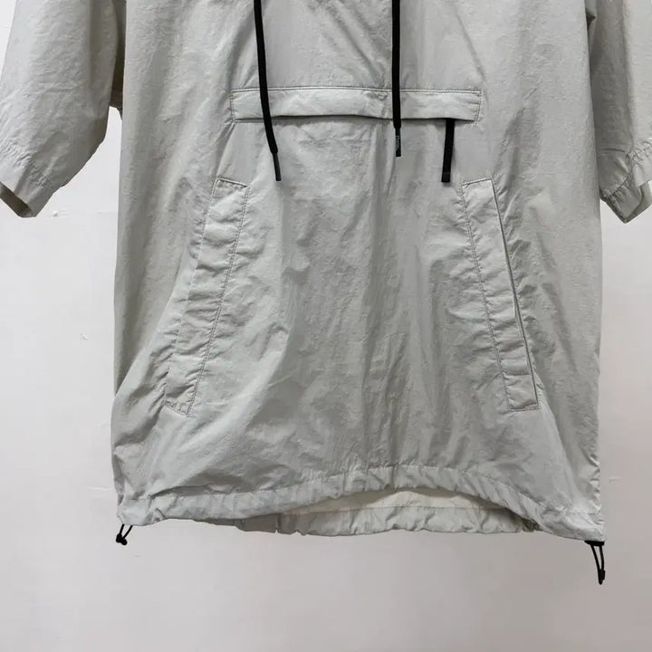 [BUNJANG] National Geographic Anorak Short Sleeve Windbreaker (L) / 내셔널지오그래픽 아노락 반팔 바람막이 L 남녀공용 JS45