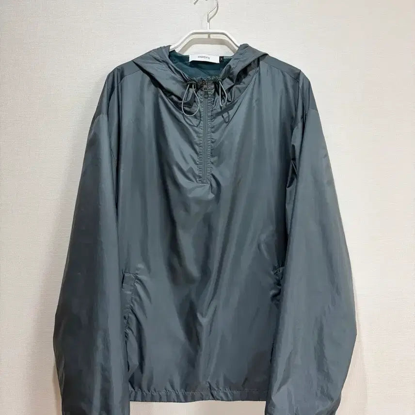 [BUNJANG] AMOMENTO Anorak M Hoodie / 아모멘토 아노락 M