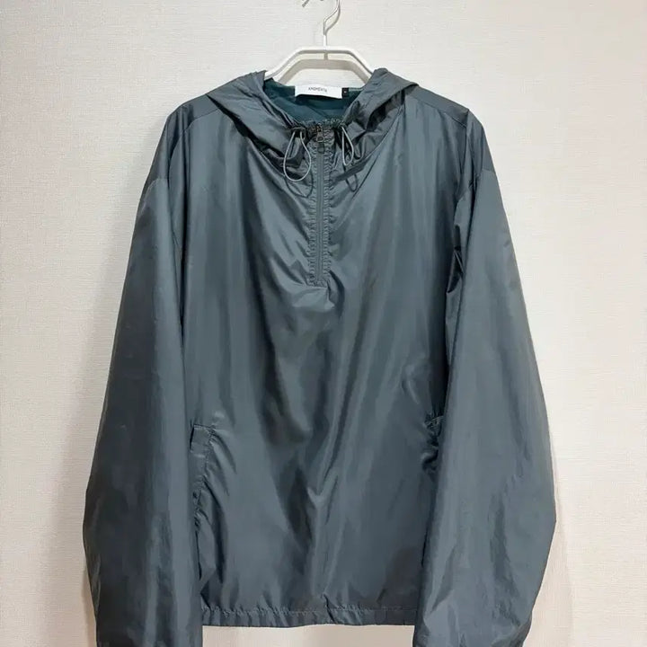 [BUNJANG] AMOMENTO Anorak M Hoodie / 아모멘토 아노락 M