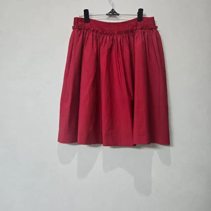 [BUNJANG] RENEEVON Red Flare Skirt / RENEEVON 레니본 레드 플레어 스커트 허리26