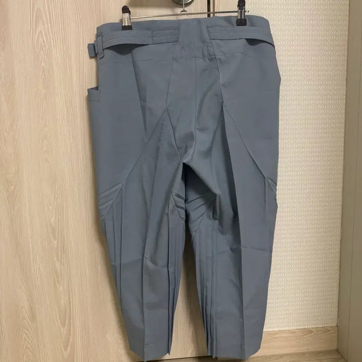[BUNJANG] Issey Miyake 132 5. Origami Cropped Pleated Pants / 이세이미야케 132 5. 오리가미 7부 크롭 플리츠 팬츠 (3사이즈)