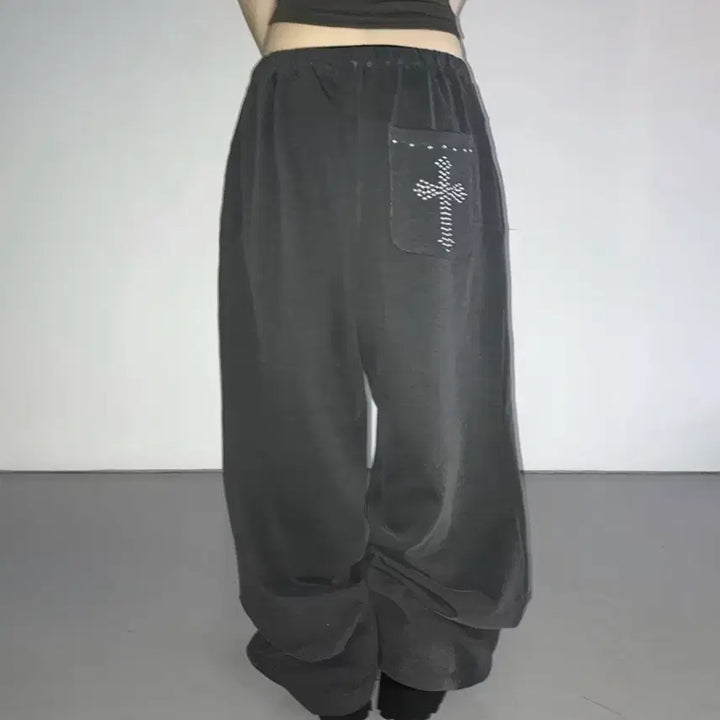 [BUNJANG] Stone Cross Wide Jogger Pants / 십자가 스톤 와이드 조거 팬츠
