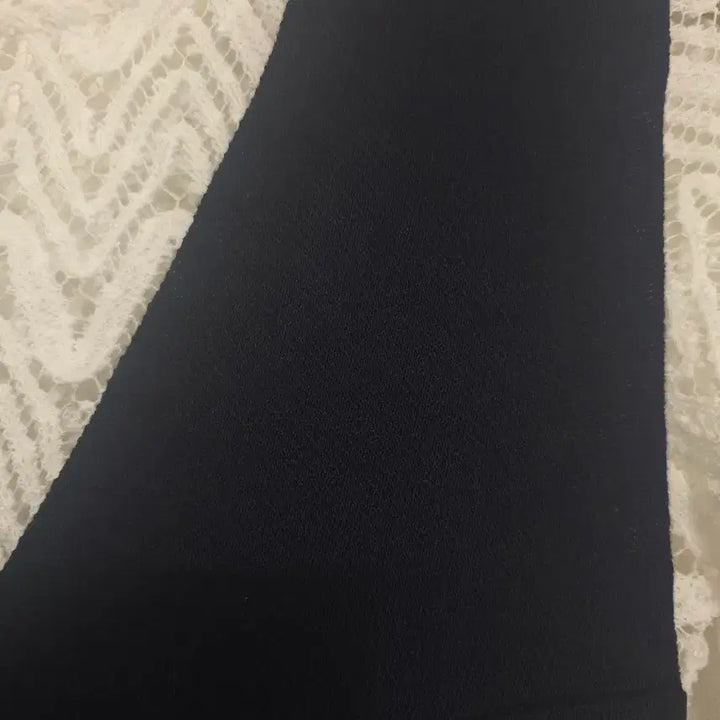 [SOLD OUT] 시슬리 레이어드 원피스 세트 (네이비+화이트 레이스) S
